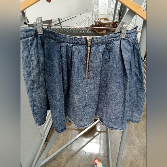 Motel Rocks Skirt - Picture 2 of 3